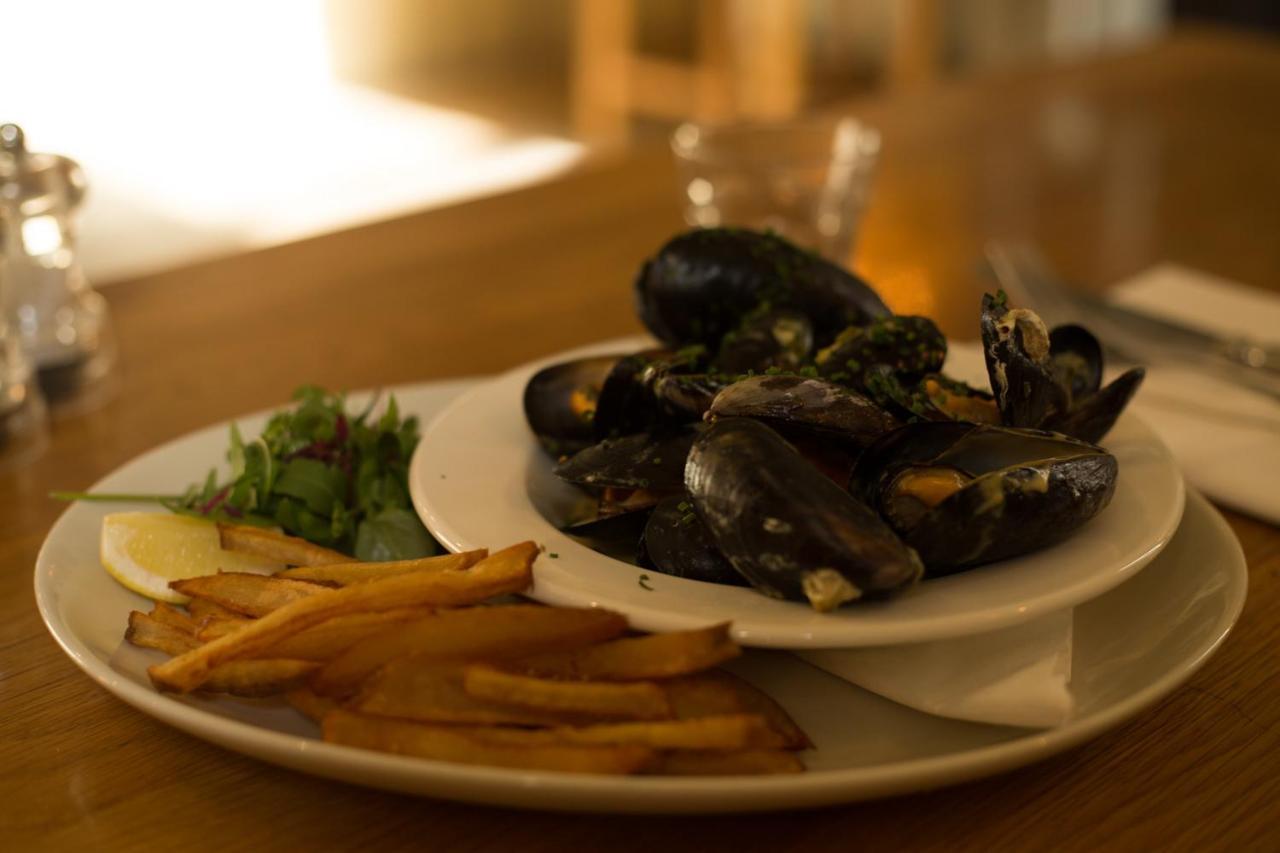 Collingwood Arms Hotel Cornhill on Tweed Ngoại thất bức ảnh