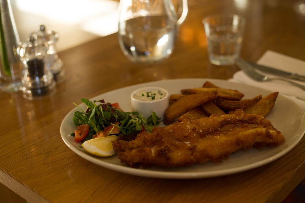 Collingwood Arms Hotel Cornhill on Tweed Ngoại thất bức ảnh