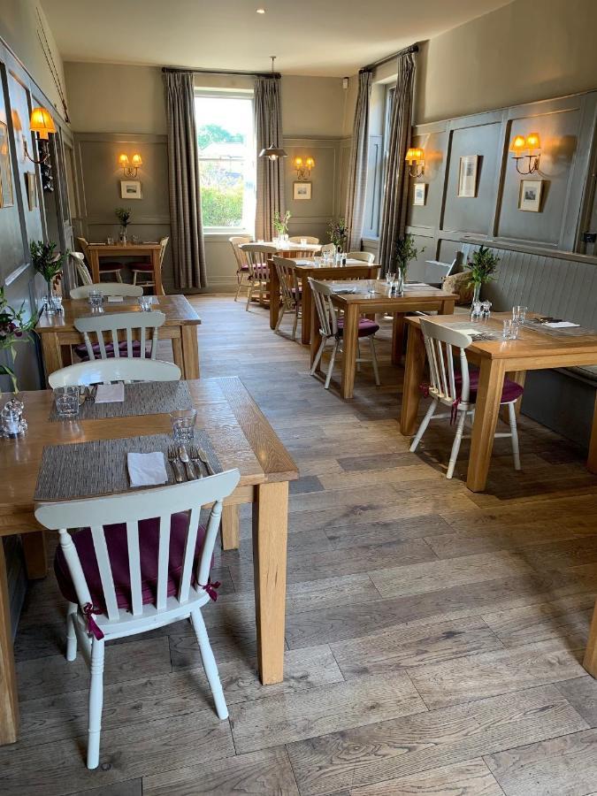 Collingwood Arms Hotel Cornhill on Tweed Ngoại thất bức ảnh