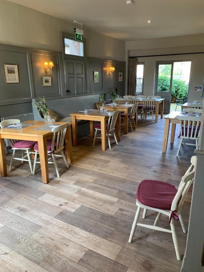 Collingwood Arms Hotel Cornhill on Tweed Ngoại thất bức ảnh